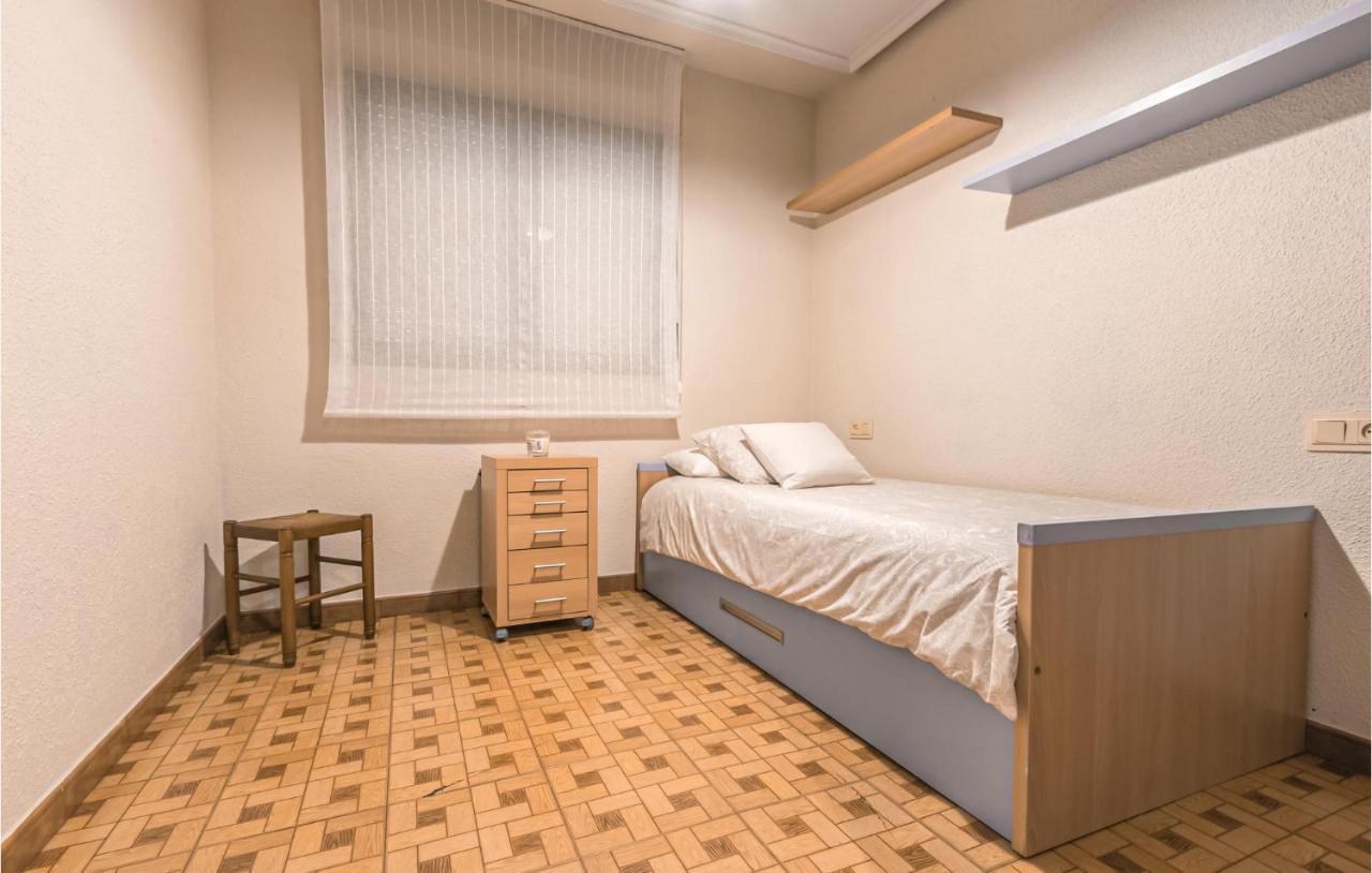 Stunning Apartment In Gijon With Wifi Extérieur photo