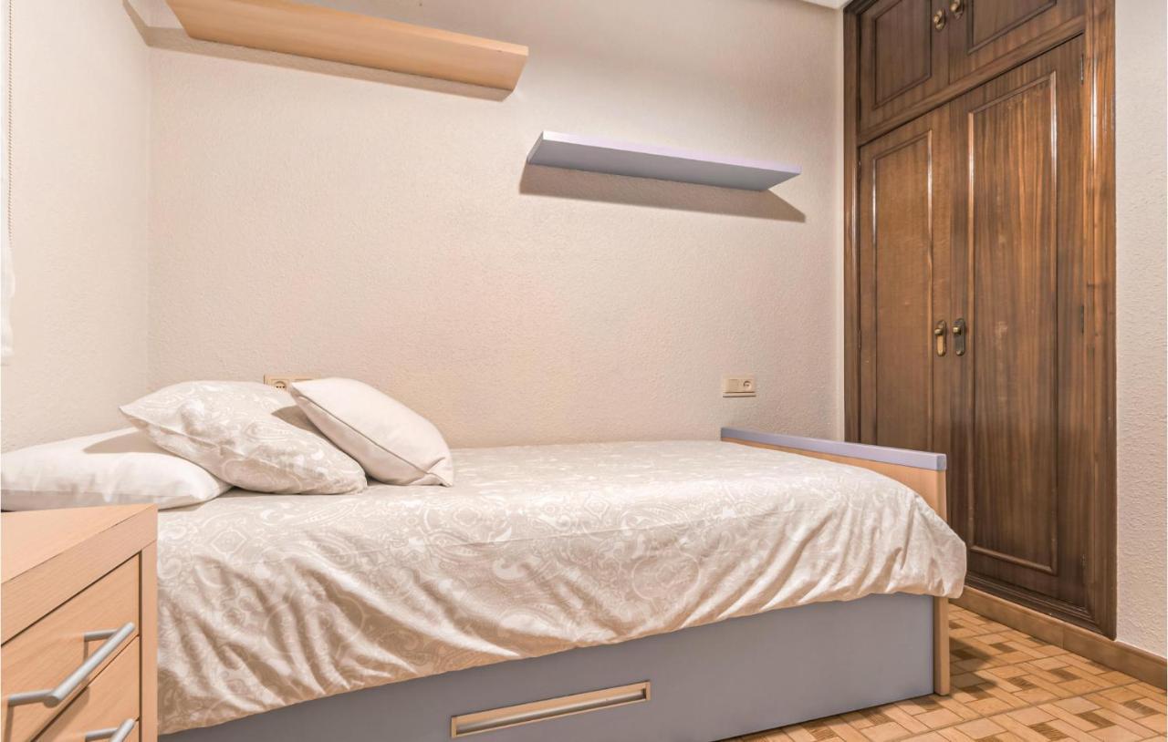 Stunning Apartment In Gijon With Wifi Extérieur photo