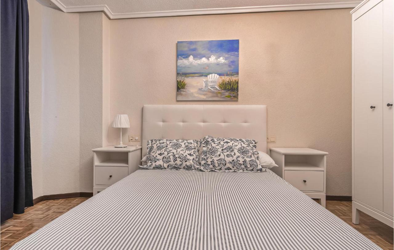Stunning Apartment In Gijon With Wifi Extérieur photo