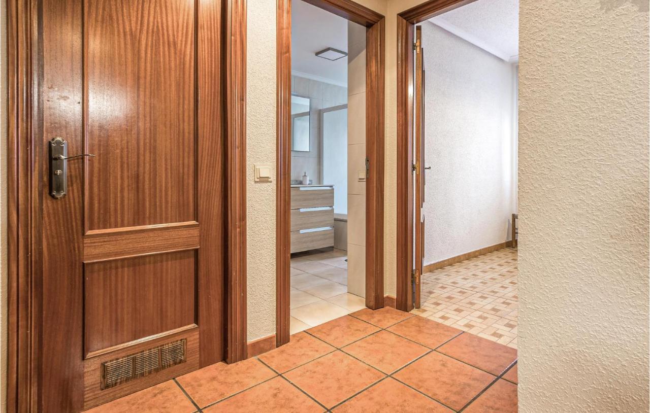 Stunning Apartment In Gijon With Wifi Extérieur photo