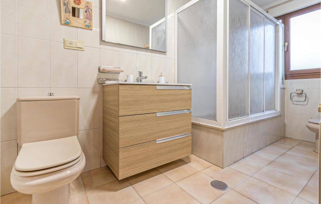 Stunning Apartment In Gijon With Wifi Extérieur photo